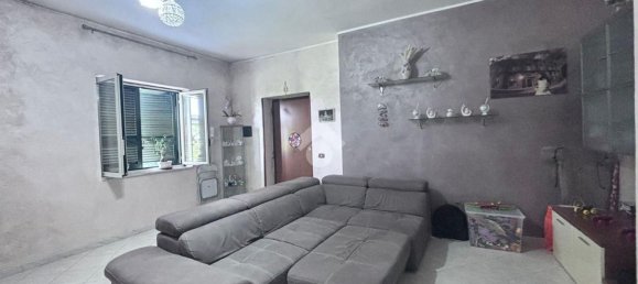 3 rooms Apartment in Casandrino, Italy No. 268085 11