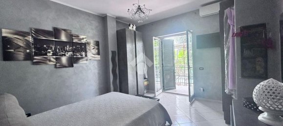 3 rooms Apartment in Casandrino, Italy No. 268085 6