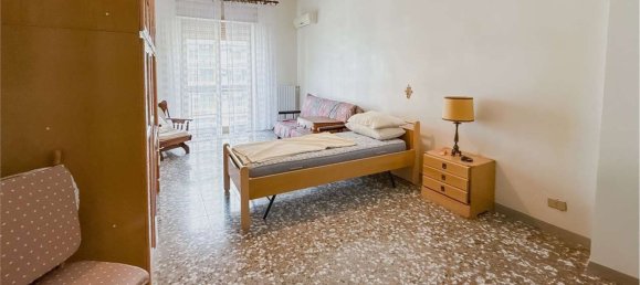 Квартира с 3 спальнями в Таранто, Италия № 356996 10