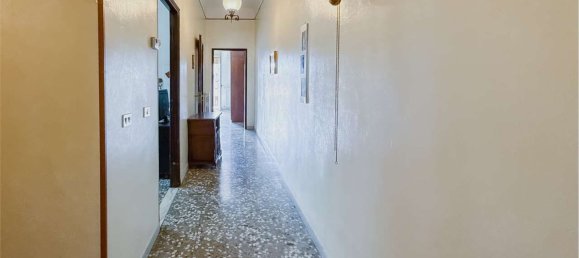 Квартира с 3 спальнями в Таранто, Италия № 356996 35