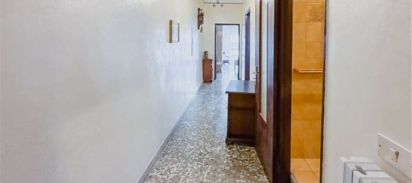 Квартира с 3 спальнями в Таранто, Италия № 356996 9