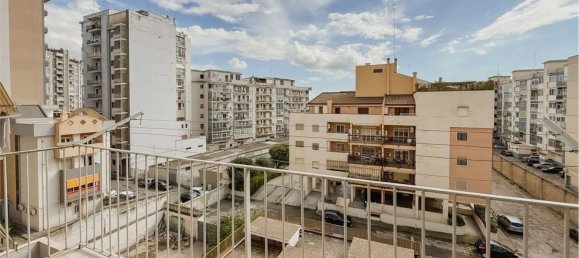 Квартира с 3 спальнями в Таранто, Италия № 356996 5