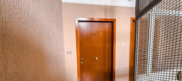 Квартира с 3 спальнями в Таранто, Италия № 356996 18