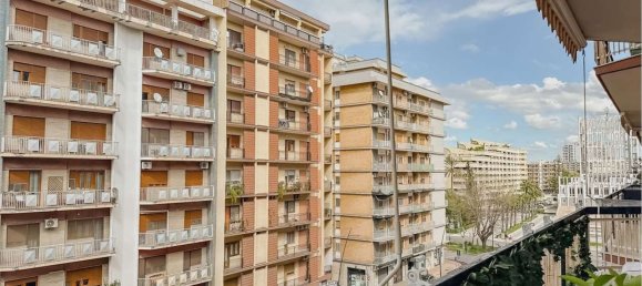 Квартира с 3 спальнями в Таранто, Италия № 356996 33