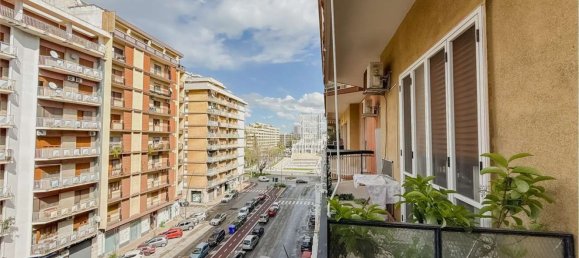 Квартира с 3 спальнями в Таранто, Италия № 356996 30