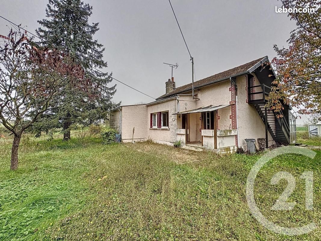 3 bedrooms House in Rouilly-Saint-Loup, France No. 49337