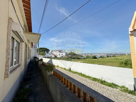 4 bedrooms House in Almada, Portugal No. 176977