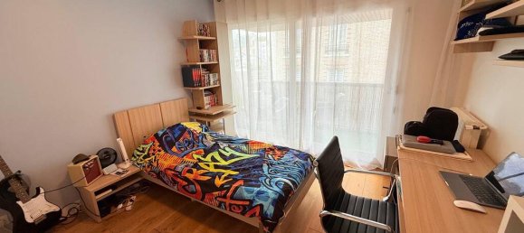 3 bedrooms Apartment in Charenton-le-Pont, France No. 333320 4