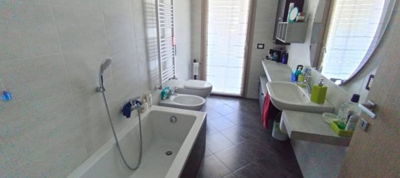 3 chambres Appartement à Cinisello Balsamo, Italy No. 364916 6