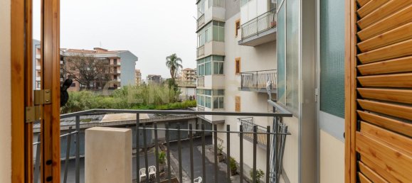 5-salle Appartement à Acireale, Italy No. 6020 32