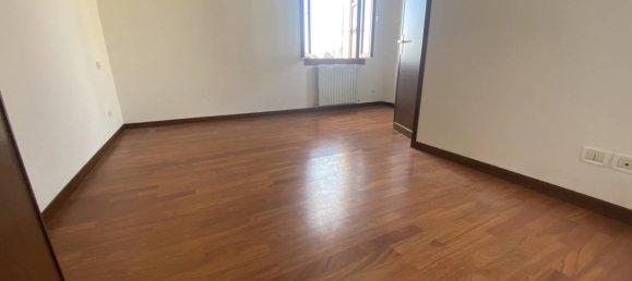 3 rooms Apartment in Bovolenta, Italy No. 217041 11