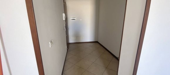3 rooms Apartment in Bovolenta, Italy No. 217041 3
