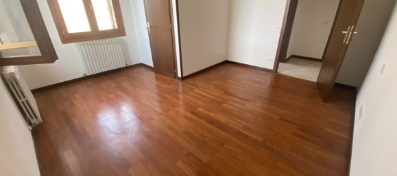 3 rooms Apartment in Bovolenta, Italy No. 217041 7