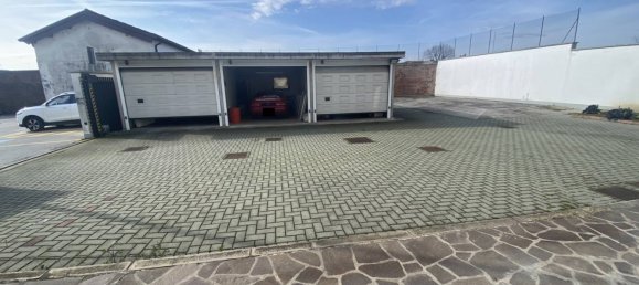 3 rooms Apartment in Bovolenta, Italy No. 217041 9