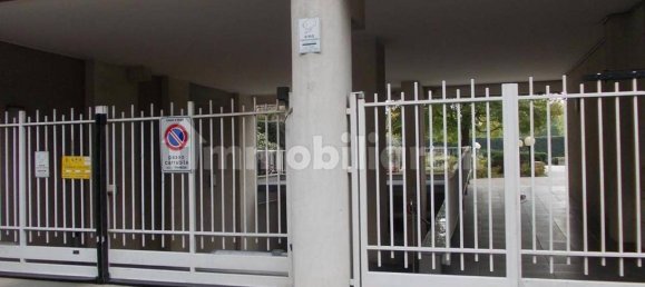 2 bedrooms Apartment in Milan, Italy No. 319982 5