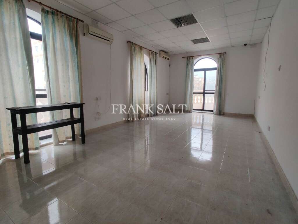 Casa T4 em Santa Venera, Malta N.º 10893