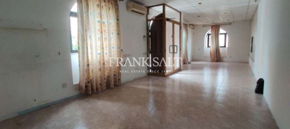 Casa T4 em Santa Venera, Malta N.º 10893 2