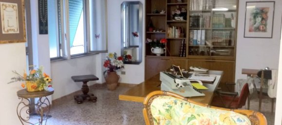 8 rooms Apartment in Piombino, Italy No. 70388 32
