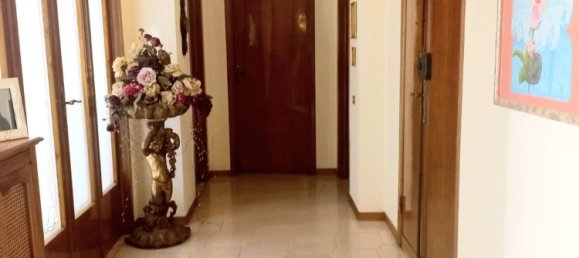 8 rooms Apartment in Piombino, Italy No. 70388 11