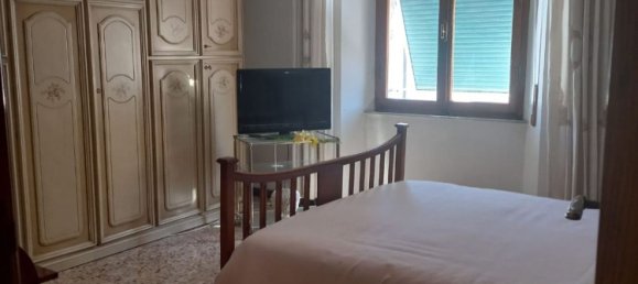 8 rooms Apartment in Piombino, Italy No. 70388 34