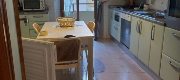 8 rooms Apartment in Piombino, Italy No. 70388 9