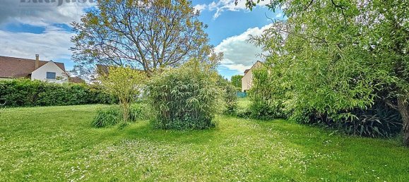 Grundstück in Seine-et-Marne, France 450m², Nr. 330414 2