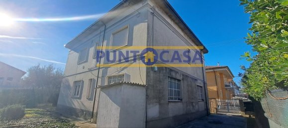 6 rooms House in Teramo, Italy No. 95683 23