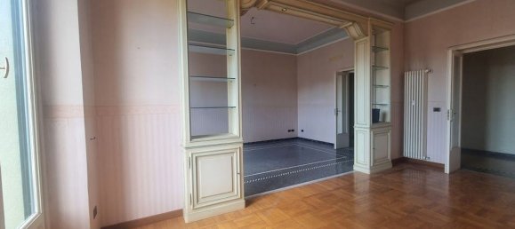 Квартира с 6 спальнями в Савона, Италия № 337656 4