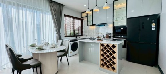 3 dormitorios сasa en venta en Pattaya, Chonburi, Eastern Thailand, Thailand № 82638 12
