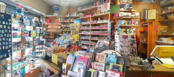 50m² Commercial property in Rimini, Italy No. 135322 3