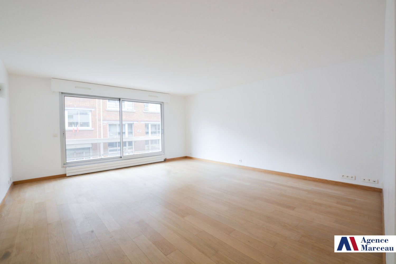 Apartamento T4 em Courbevoie, France N.º 137060