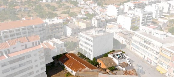 2 bedrooms House in Loule, Portugal No. 24560 9