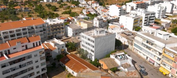 2 bedrooms House in Loule, Portugal No. 24560 5