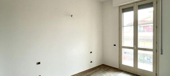 3 rooms Apartment in Florence, Italy No. 37201 15