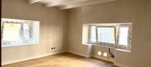 3 rooms Apartment in Florence, Italy No. 37201 9