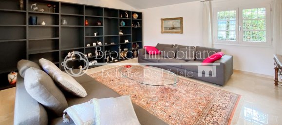 13 rooms Villa in Camaiore, Italy No. 168218 13