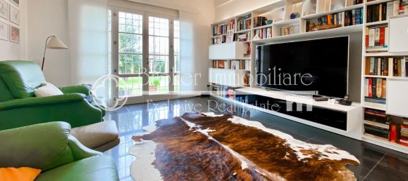 13 rooms Villa in Camaiore, Italy No. 168218 16