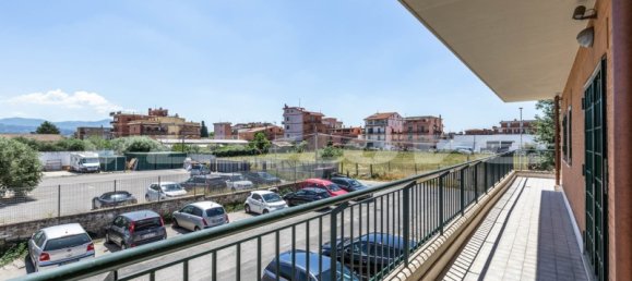 2 rooms Apartment in Rome, Italy No. 12273 13