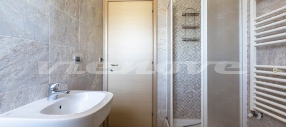 2 rooms Apartment in Rome, Italy No. 12273 30