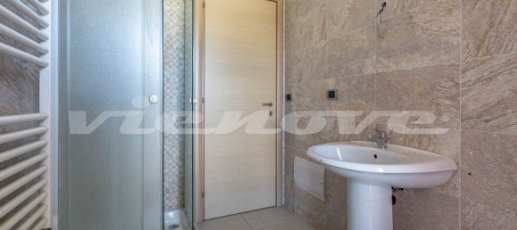 2 rooms Apartment in Rome, Italy No. 12273 31