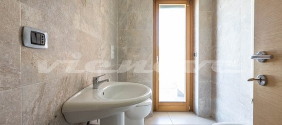 2 rooms Apartment in Rome, Italy No. 12273 32