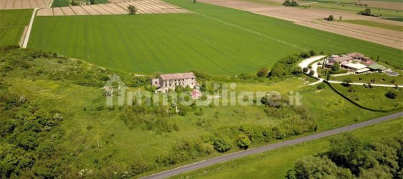 5 rooms Commercial property in Rieti, Italy No. 296342 2