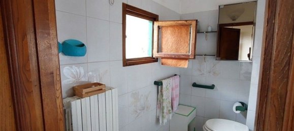 Квартира с 3 комнатами в Ареццо, Италия № 201416 9