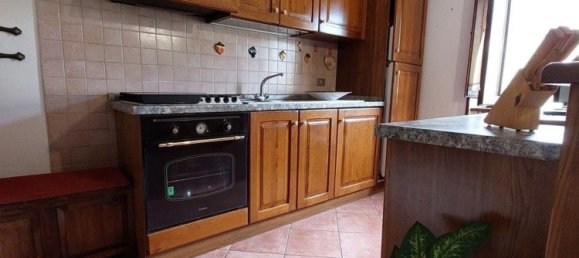 Квартира с 3 комнатами в Ареццо, Италия № 201416 16