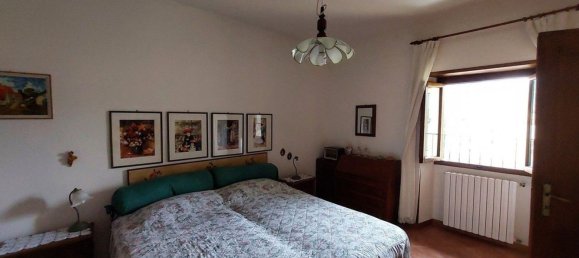 Квартира с 3 комнатами в Ареццо, Италия № 201416 18