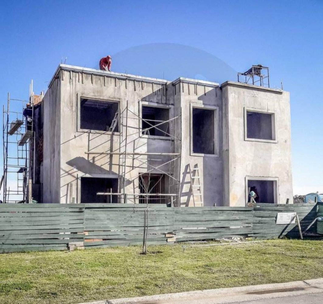 3 bedrooms House in Tigre, Argentina No. 84891