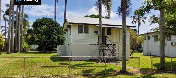 3 bedrooms House in Ingham, Australia No. 1121 2