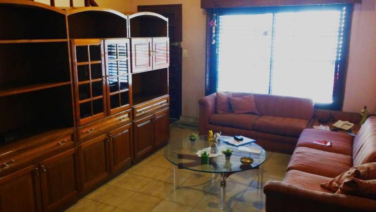 2 Schlafzimmer Haus in Lanus, Argentina, Nr. 54933