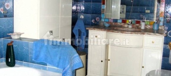 3 bedrooms Villa in Bari, Italy No. 334438 6