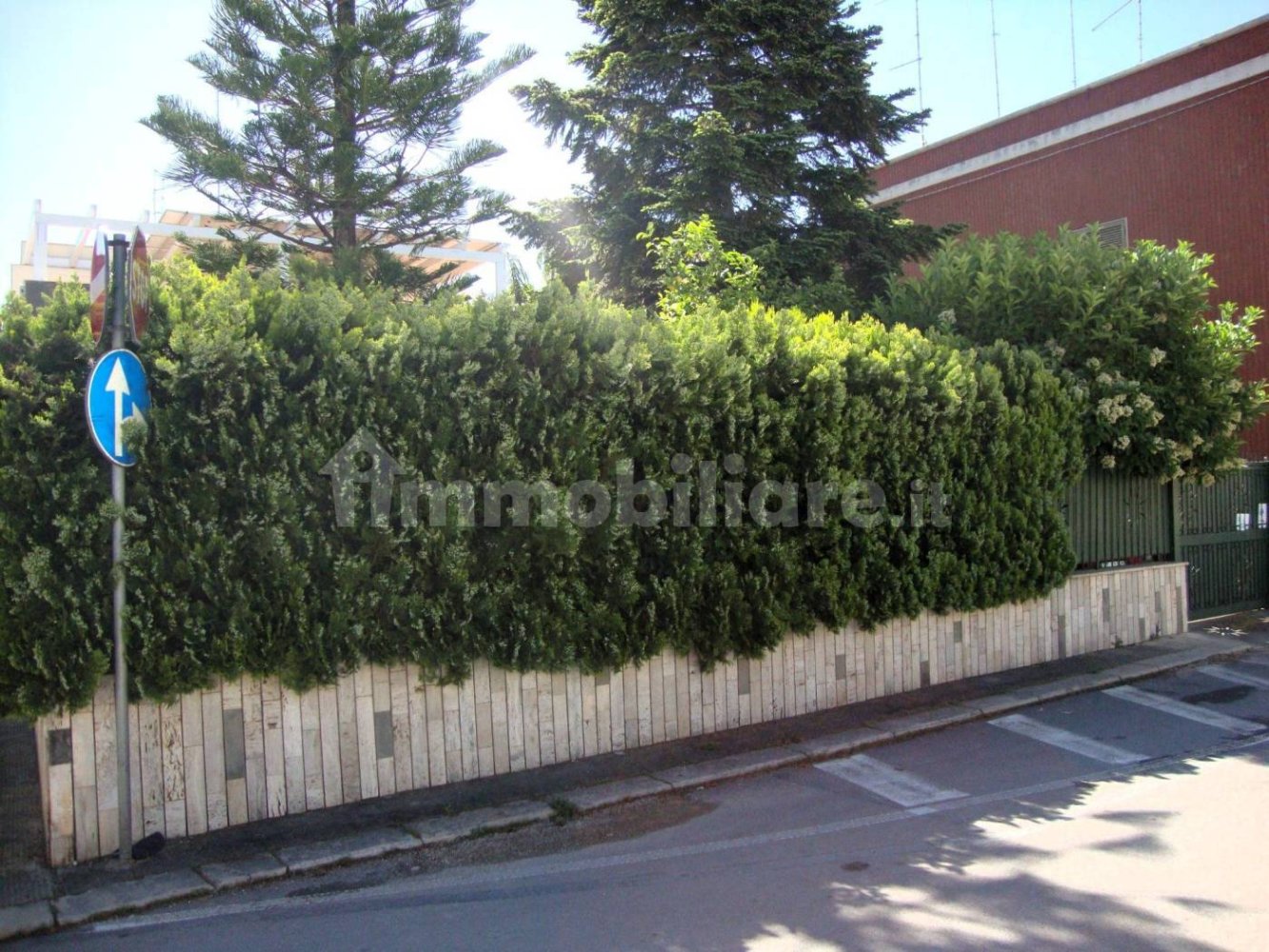 3 bedrooms Villa in Bari, Italy No. 334438